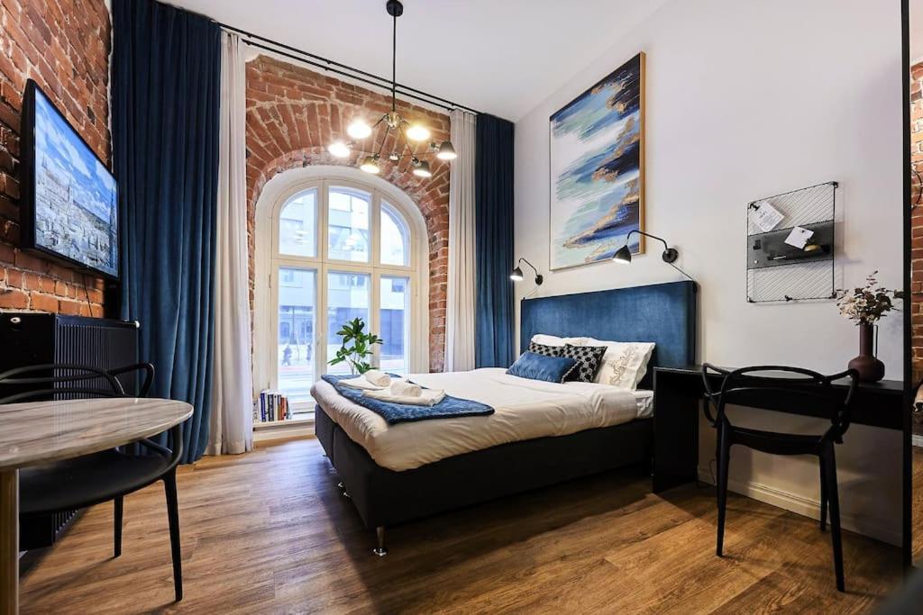 Urban-Glam City Centre Studio With A Gym And Terrace Талин Екстериор снимка